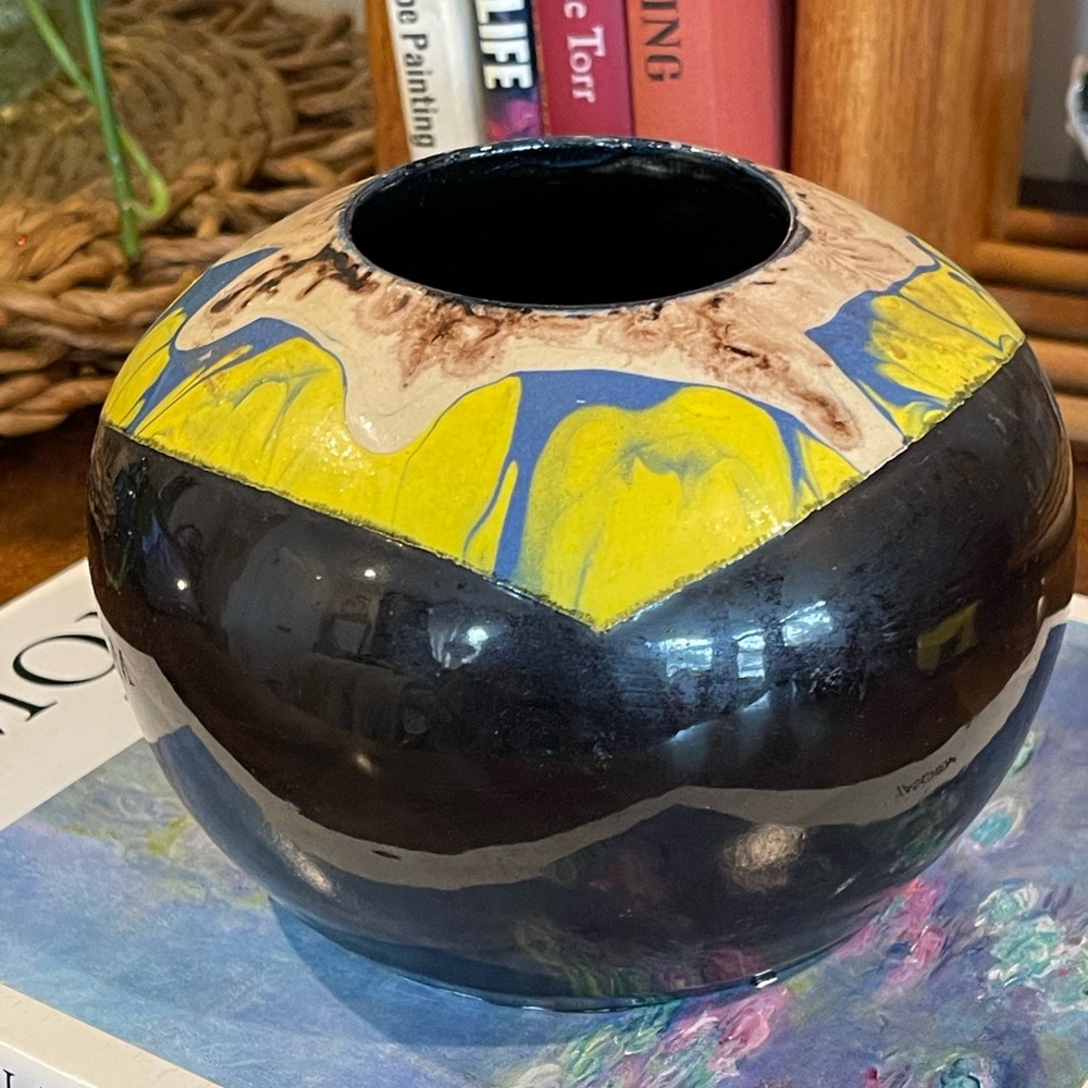 Artistic Mcm Ceramic Drip GlazeVase with Black and Yellow Design